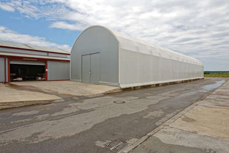 Portable Long Warehouse Building Structure for Temporary Storage Solution