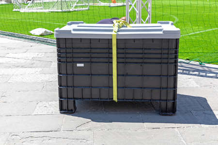 Cargo Pallet Box With Strap Shipping Crate