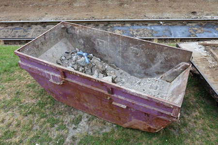 Skip Dump Container For Industrial Waste Collection