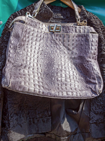 Big Silver Leather Bag With Alligator Print Pattern Fashionの写真素材