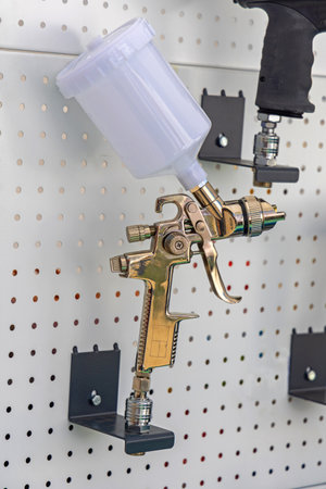 Manual Paint Spray Gun Gravity Feed at Shelf