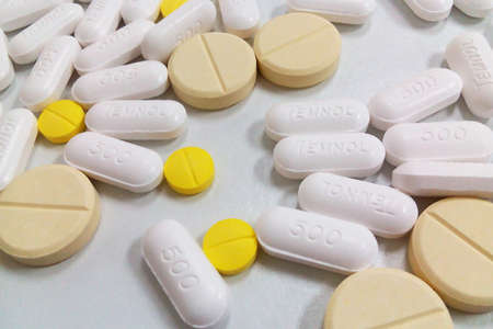 pillsのeditorial素材