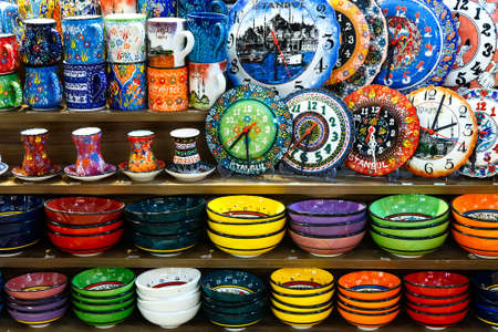 Turkish colorful handycraft dishes at the market in Istanbulの写真素材