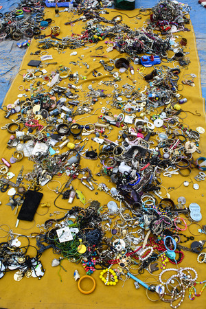 Many of the old tools and the keys to the flea market is waiting for customers.の写真素材