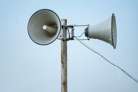 loudspeakers installed on the pillars of a mosque and used to make the call to prayerの写真素材