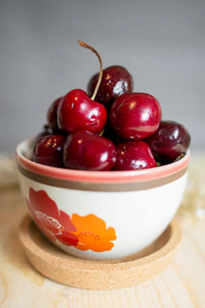 cherry in bowlの写真素材