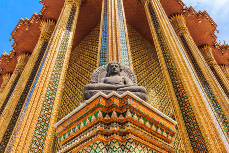 The beauty of the Temple of the Emerald Buddha outside of the Emerald Buddha and the Grand Palace in Thailand .のeditorial素材