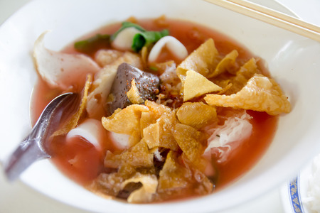 yentafo, Thai noodle red soup seafood