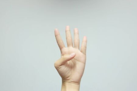 hand 4