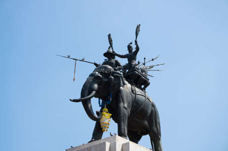 Anusorn Don Chedi Monuments, a tourist attractions in Supanburi, Thailand, built in memorial of King Naresuan's triumph over Myanmar in an elephant warのeditorial素材