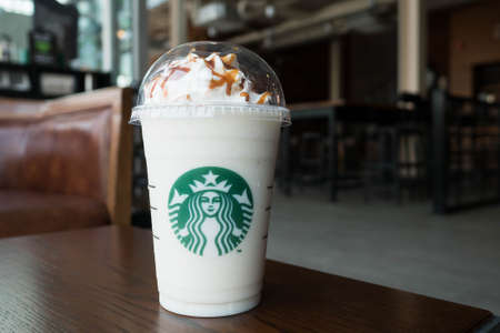 Bangkok, Thailand - Jan 29, 2017 : A cup of Starbuck Coffee Beverages. Chestnut white chocolate truffle frappuccino.のeditorial素材