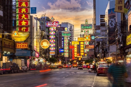 BANGKOK - JUNE 9: The China Town at Yaowarat Road. Attractive light at night, Thailand on June 9, 2014.のeditorial素材