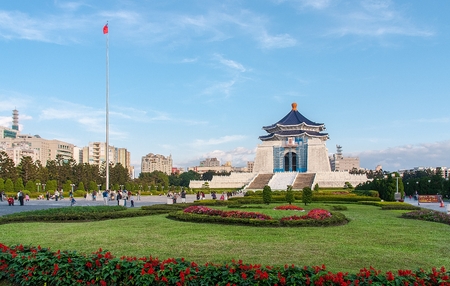 TAIPEI, TAIWAN - JANUARY 19: Chiang Kai-shek Memorial Hall January 19, 2013 in Taipei, TAIWANのeditorial素材