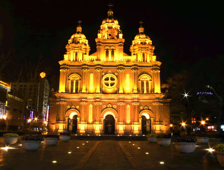 a church in the night. の写真素材