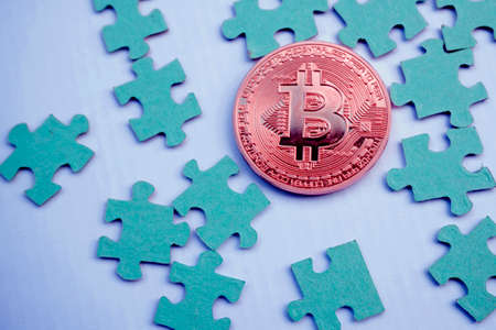 pink bitcoin and puzzlesの写真素材