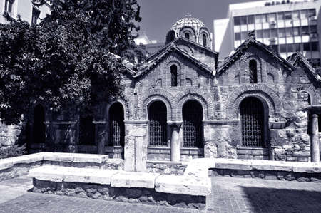 The Byzantine Church of Panaghia Kapnikarea is a Greek Orthodox church and one of the oldest churches in Athens .の写真素材