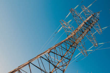 Two-circuit, single-voltage power transmission line; Bundled 3-waysの写真素材