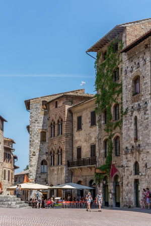 San Gimignano, Italy 05-30-2017 The beautiful, picturesque, historic town of San Gimignano in Tuscany, Italyのeditorial素材