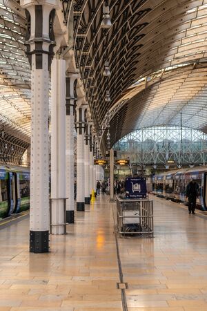 London, England - APRIL 1, 2019: Interior architecture of Paddington Train station in London, UKのeditorial素材
