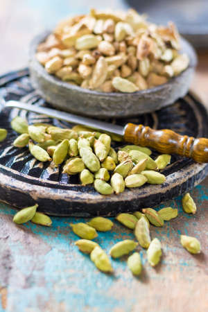 Raw Organic Cardamom Pods ready to useの写真素材