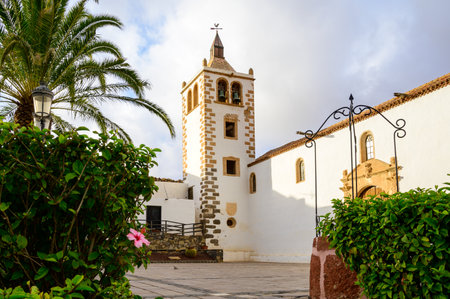 Streets and white houses of Canarian old town Betancuria on Fuerteventura island, winter in Spainの写真素材