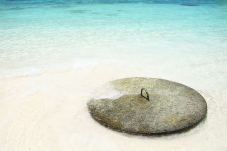 Old Anchor was left at beachの写真素材