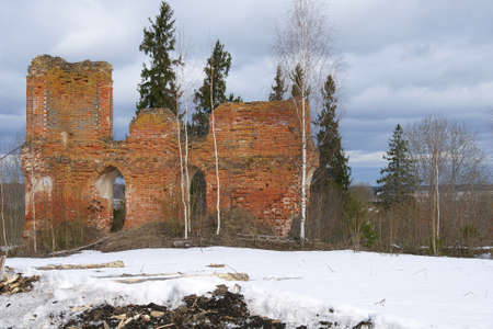 Wall ruined Orthodox church in central Russiaの写真素材