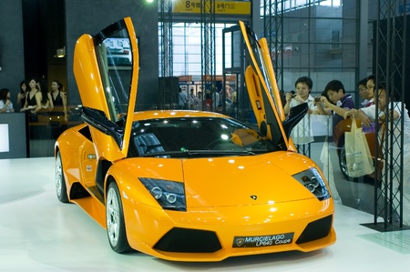 CHINA, SHENZHEN - JUNE 11: Lamborghini sportscar in Hong Kong - Shenzhen - Macao Car Show June 11, 2009 in Shenzhen, China.のeditorial素材
