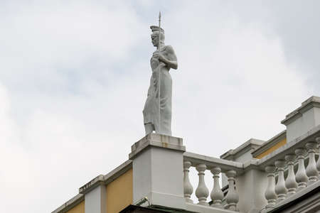 Gomel, Belarus - JULY 09 2015: Statue on the palace of Rumyantsev - Paskevich in Gomel city park, Belarusのeditorial素材