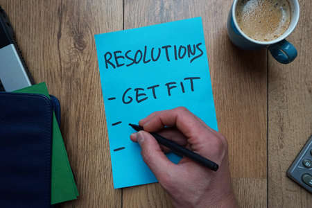 Resolutions written on a memo at the office       の写真素材