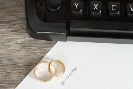 A typewriter and a marriage contractの写真素材