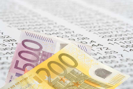Numbers in a statistic and euro banknotes
