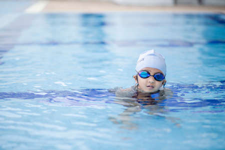 girl swimmingのeditorial素材