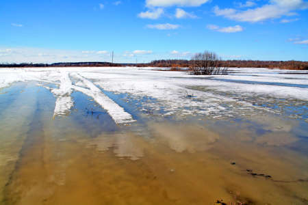 water under snowの写真素材