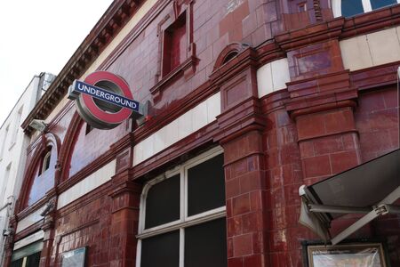 Hampstead station, opened in 1907, and is the deepest station in London.のeditorial素材