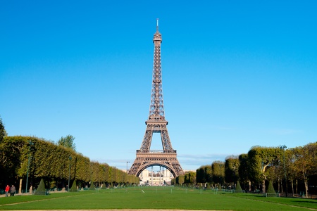 Autumn in Paris - Eiffel towerのeditorial素材