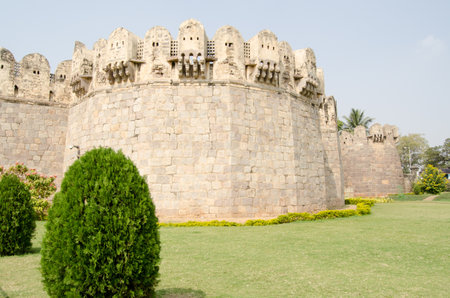 View of the impressive exterior walls surrounding the medieval Golcanda Fort in Hyderabad, India のeditorial素材