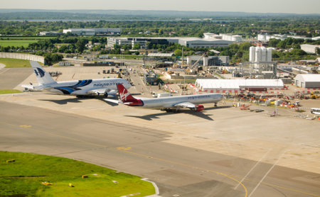 LONDON, ENGLAND - JUNE 4  View from the air of London s Heathrow Airport on June 4 2013   Expansion of the airport is a political controversy のeditorial素材