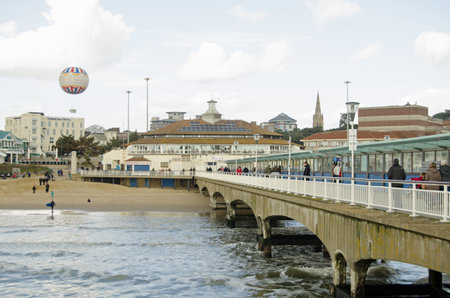 BOURNEMOUTH, ENGLAND - MARCH 1, 2014   View from Bournemouth pier looking to beach and tethered balloon   のeditorial素材