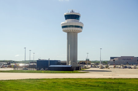 GATWICK AIRPORT UK  MAY 16 2015:  The main control tower at London's Gatwick Airport in West Sussex.のeditorial素材