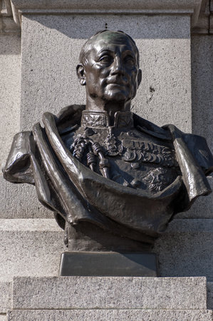 Memorial bust of navy hero Admiral Lord Jellicoe on public display since 1948 in Trafalgar Square, London.  Lord Jellicoe became First Sea Lord and later Governor General of New Zealand.のeditorial素材