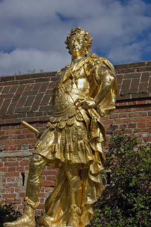 A golden statue of King George III dressed as a Roman Emperor. On public display in Portsmouth, Hampshire.のeditorial素材