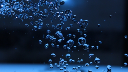 Falling Droplets の写真素材