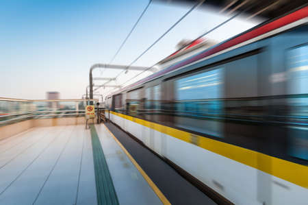 Fast train with motion blur.のeditorial素材