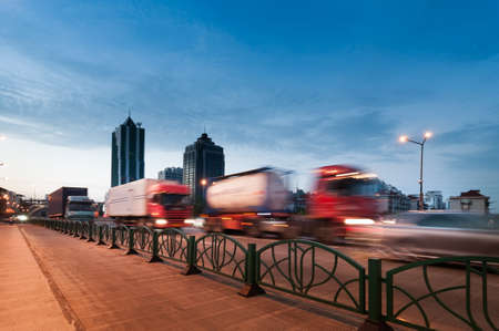 motion trucks on the freeway.のeditorial素材