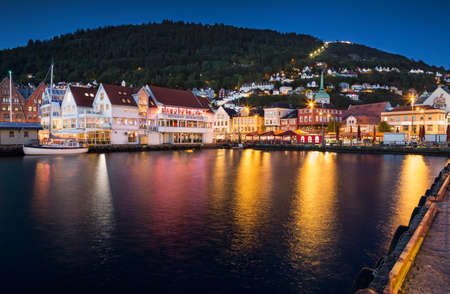 Bergen city at nightのeditorial素材