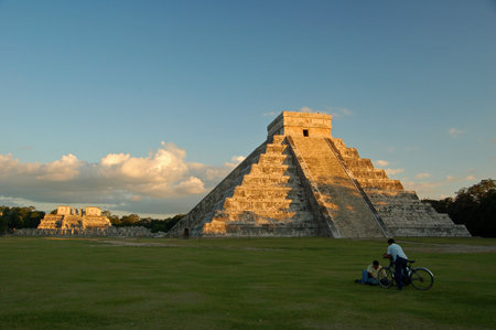 The Temple of Kukulcan (El Castillo) in Chichen Itza complex, Mexicoの写真素材