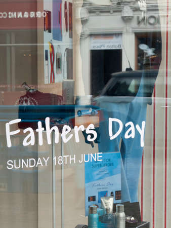 Fathers Day shopfront window displayのeditorial素材