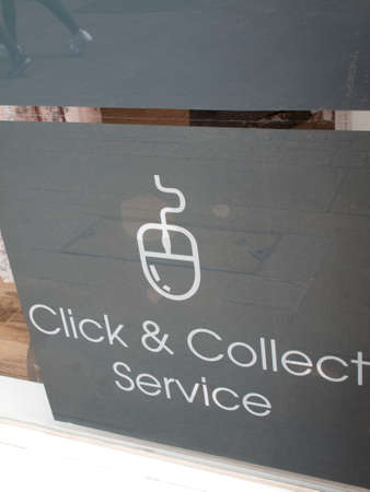 Click and collect service in retail shop windowのeditorial素材