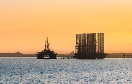 Oil extraction in seaの写真素材